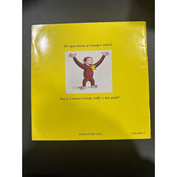 Vintage Curious George 5 book bundle-“curious George goes to school” - Picture 14 of 16